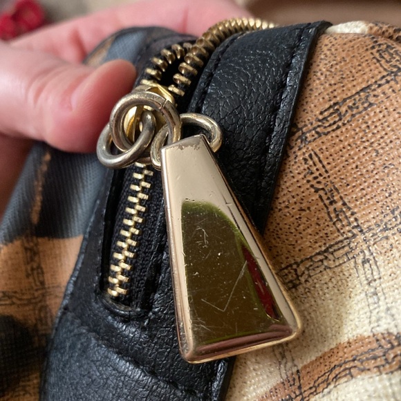 L.A.M.B. - Picture 8 of 9